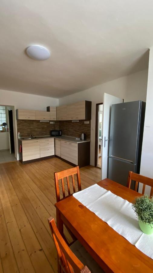 Apartmany U Viaduktu 46 Usti nad Labem Ngoại thất bức ảnh