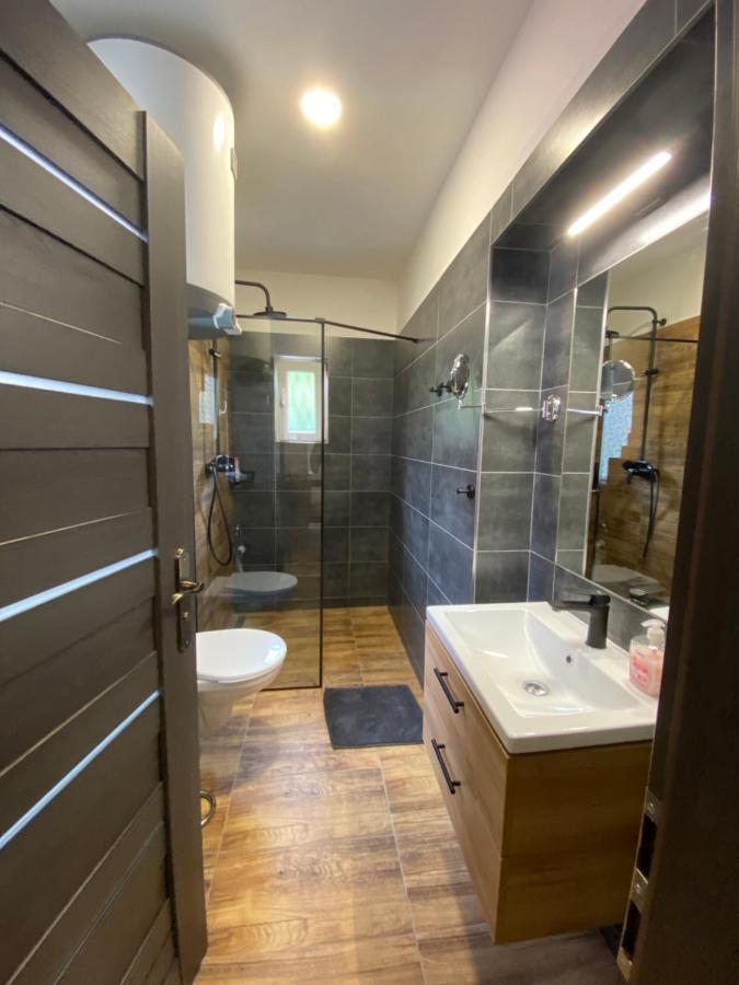 Apartmany U Viaduktu 46 Usti nad Labem Ngoại thất bức ảnh