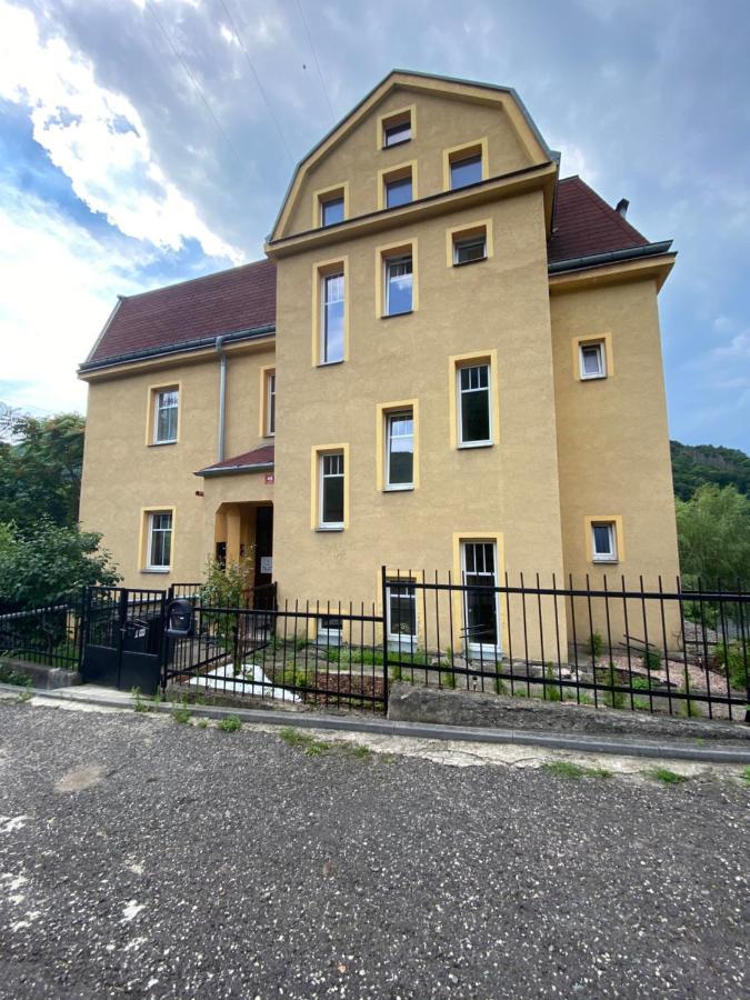 Apartmany U Viaduktu 46 Usti nad Labem Ngoại thất bức ảnh